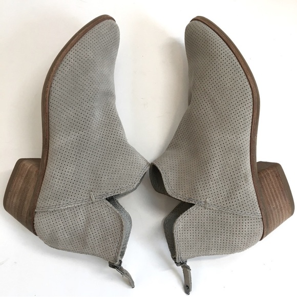 Dolce Vita Karsen Leather Bootie - Picture 11 of 15